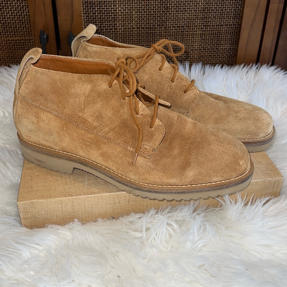 Orvis Suede Leather Lace Up Chukka Boot
